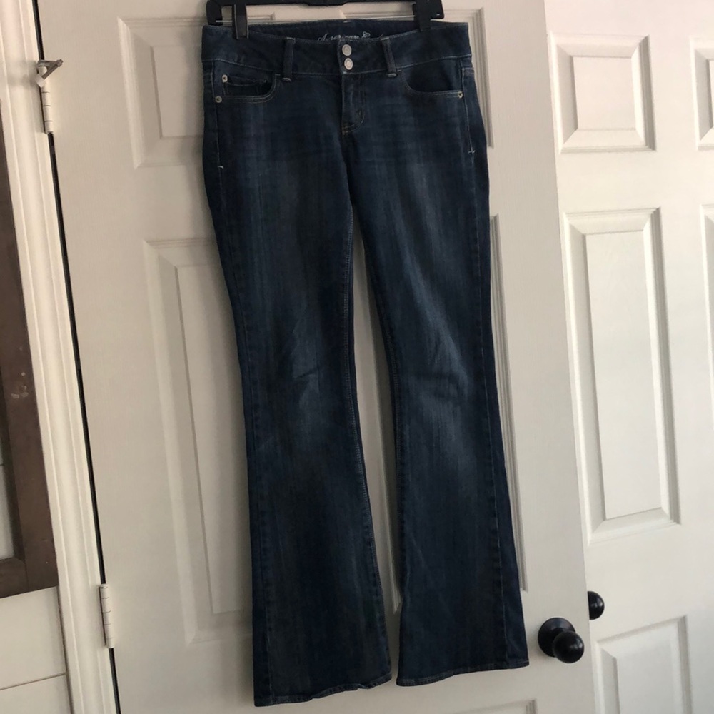 Low rise boot cut jeans. Size 4 regular